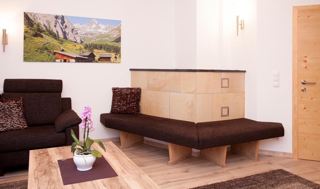 Alp Chalet Appartement Kappl  Habitación foto